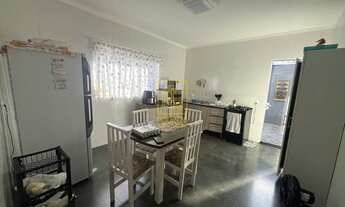 Imagem 4: Sobrado com espaço extra e fácil acesso ao Centro de Timbó