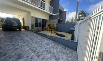 Imagem: Sobrado com espaço extra e fácil acesso