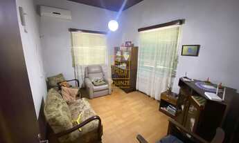 Imagem 4: Residência com 3 dormitórios e amplo quintal em Timbó