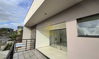 Imagem 7: Amplo sobrado com piscina em Timbó