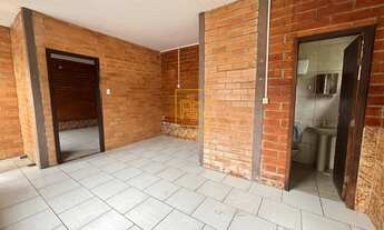 Imagem 3: Casa de esquina com kitnets para renda extra em Timbó