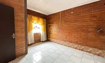 Imagem 4: Casa de esquina com kitnets para renda extra em Timbó