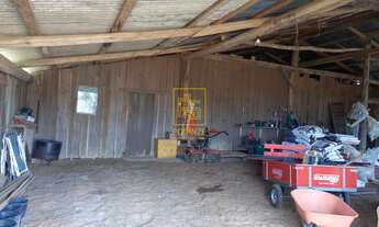 Imagem 2: Invista no Seu Refúgio: Terreno de 2.000m² em Alto Cedros com Rancho e Proximidade à Barra