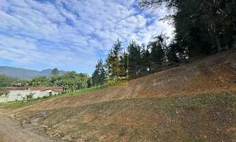 Imagem 2: Terreno de 4.590m² no bairro Tiroleses