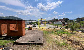 Imagem 3: Amplo terreno no bairro Pomeranos