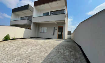 Imagem: Sobrado com 3 dormitórios e amplo quintal