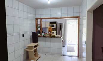 Imagem 3: Casa com amplo terreno no bairro Araponguinhas