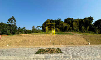 Imagem: Terreno plano e bem localizado no bairro