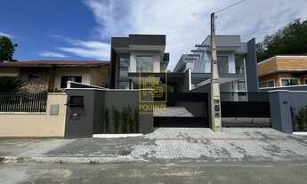 Imagem: Sobrado espaçoso com espaço gourmet no