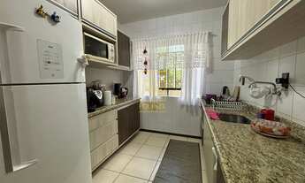 Imagem: Casa com 2 suítes e amplo quintal próxima