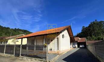 Imagem: Terreno com duas casas no Centro de Rodeio