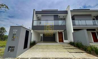 Imagem: Sobrado próximo ao centro de Timbó