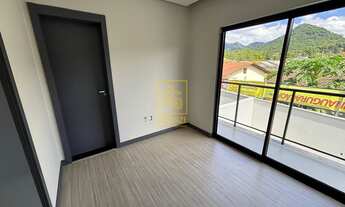 Imagem 5: Sobrado Moderno com Churrasqueira: A Poucos Minutos do Centro de Timbó!