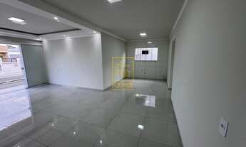 Imagem 2: Charmosa casa com suíte e área de festa em Indaial