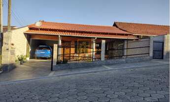 Imagem: Casa com edícula no bairro Itoupavazinh