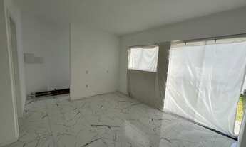 Imagem 4: Sobrado com suíte, sacada e quintal em Indaial