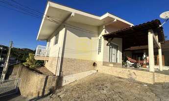 Imagem: Duas casas no mesmo terreno em ótima localização