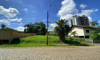 Imagem: Terreno à venda no bairro Imigrantes
