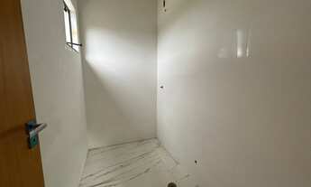 Imagem 7: Sobrado com 2 Suítes e Amplo Terreno no Bairro Benedito, Indaial