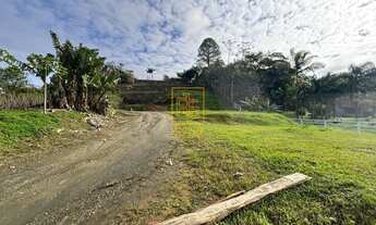 Imagem: Terreno de 1.957 m² no bairro Tiroleses