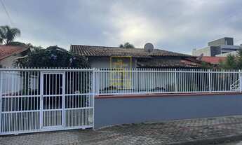 Imagem: Casa mobiliada a 650m do mar em Balneário