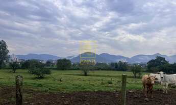 Imagem 5: Terreno próximo a Oscar Piske bairro das Nações