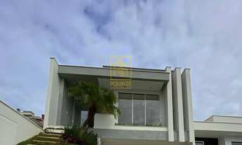 Imagem: Lindo sobrado com amplo espaço externo