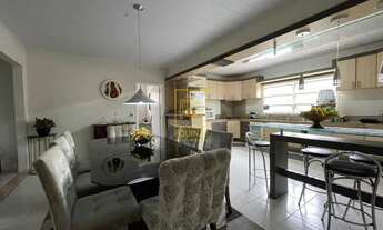 Imagem 3: Ampla casa com área de festa em região nobre de Timbó