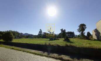 Imagem: Terrenos amplos no bairro das Nações