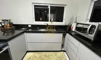 Imagem 6: Casa de alto padrão com fino acabamento no bairro das Capitais