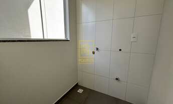 Imagem 5: Seu Novo Lar Espera por Você: Sobrado Aconchegante com 3 Dormitórios e Sem Risco de Enchen