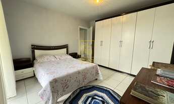 Imagem 4: Casa de dois pavimentos e com amplo terreno em região privilegiada