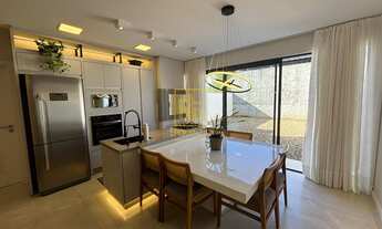 Imagem 4: Sobrado com fino acabamento em excelente bairro