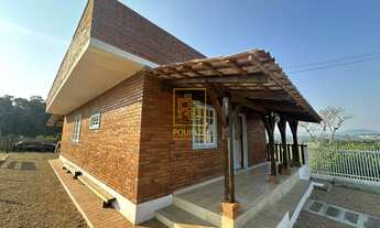 Imagem 6: Charmosa casa de tijolinho à vista em Indaial