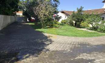 Imagem 2: Oportunidade no centro de Timbó com terreno espaçoso e localização privilegiada