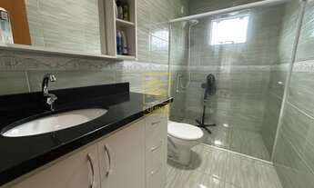 Imagem 7: Refúgio com lagoa e horta a poucos minutos da cidade