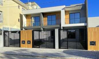 Imagem: Sobrado Geminados na Praia dos Ingleses