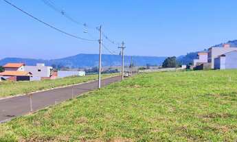 Imagem: Terreno plano a venda em São Pedro