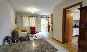 Imagem 3: Sobrado com 3 quartos e espaço nos fundos com churrasqueira no bairro Guabirotuba, em Curi