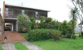 Imagem: Casa Padrão para Venda em Guabirotuba Curitiba-PR