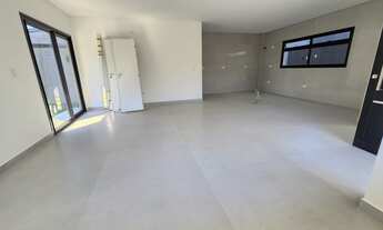 Imagem 7: Sobrado em Condomínio para Venda em Uberaba Curitiba-PR