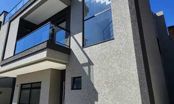 Imagem 2: Sobrado em Condomínio para Venda em Uberaba Curitiba-PR