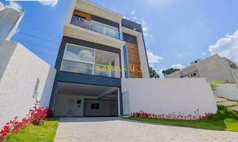 Imagem: Sobrado à venda no bairro Santa Cândida