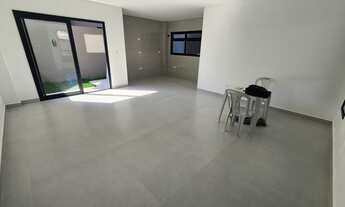 Imagem 3: Sobrado em Condomínio para Venda em Uberaba Curitiba-PR