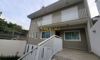 Imagem: Sobrado à venda no bairro Guabirotuba