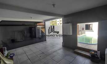 Imagem 3: Casa com Piscina e Sozinha no Terreno - São José