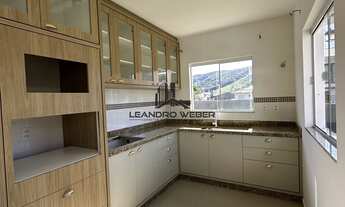 Imagem: Casa de Esquina com 3 Dormitórios - 1 Suíte