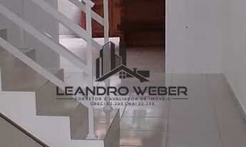 Imagem: Sobrado com área de churrasqueira fechada