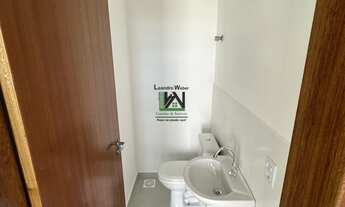 Imagem 6: Sobrado com 2 Suítes - Passagem Lateral - São José