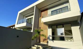 Imagem: Sobrado Alto Padrão à Venda no Bairro